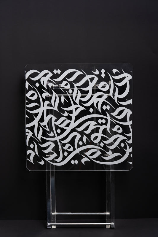 طقم 4 طاولات قهوة اكريليك تصميم مربع مع حامل من ريفال شفاف سلفر RF00404