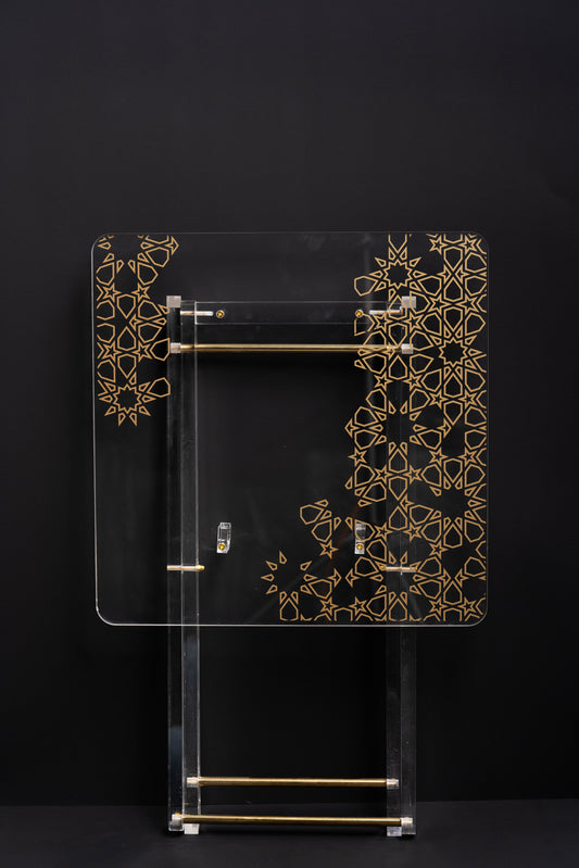 طقم 4 طاولات قهوة اكريليك تصميم مربع مع حامل من ريفال شفاف ذهبي RF00409